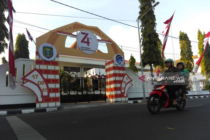 Detail Gapura Jawa Timur Nomer 34