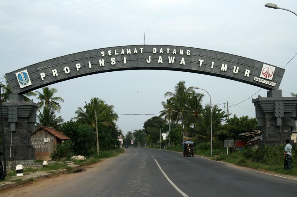 Detail Gapura Jawa Timur Nomer 9