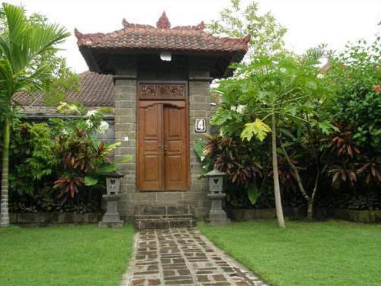 Detail Gapura Rumah Bali Nomer 50