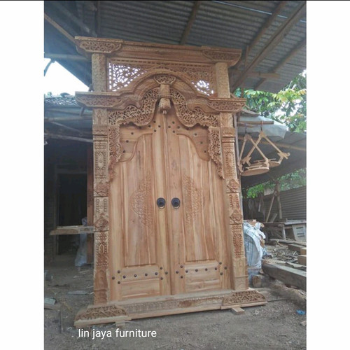 Detail Gapura Rumah Jawa Nomer 46