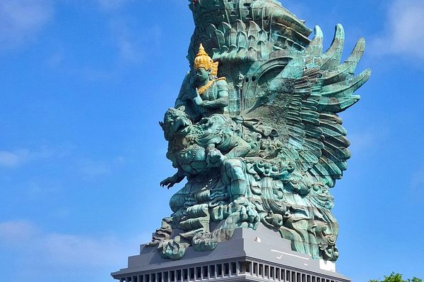 Detail Garuda Wisnu Kencana Hd Nomer 15