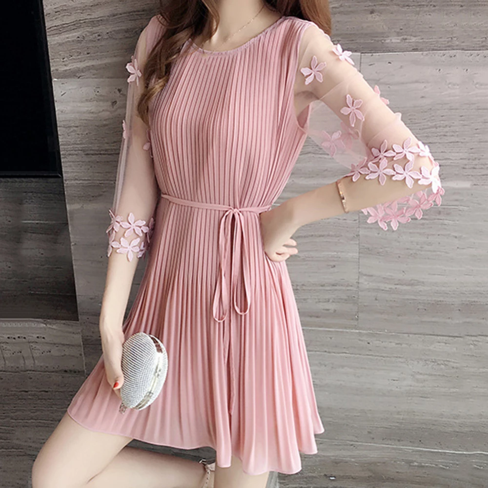 Detail Gaun Merah Pendek Nomer 49