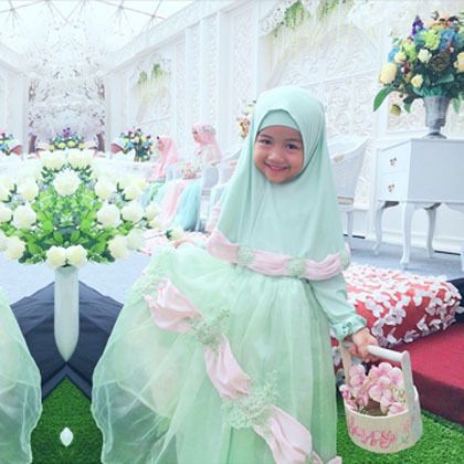 Download Gaun Pengantin Anak Nomer 32