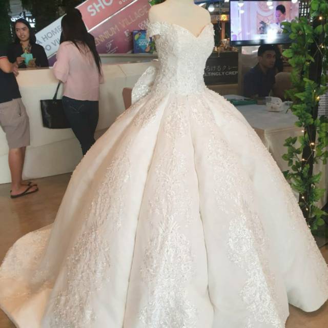 Detail Gaun Pengantin Ball Gown Nomer 2