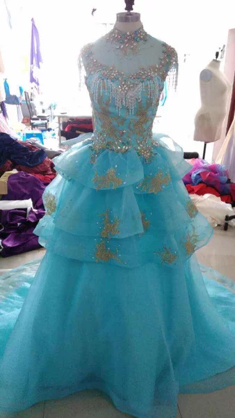 Detail Gaun Pengantin Biru Langit Nomer 31