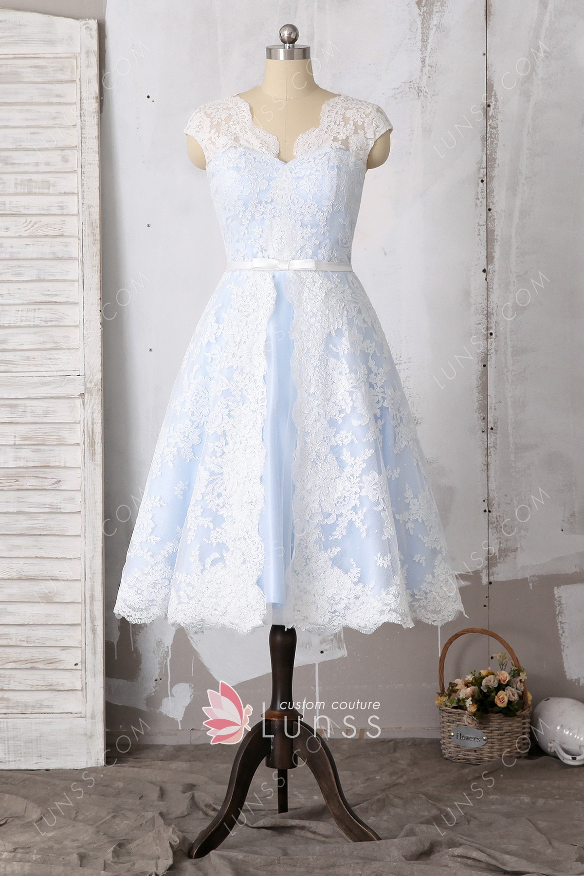 Detail Gaun Pengantin Biru Langit Nomer 50