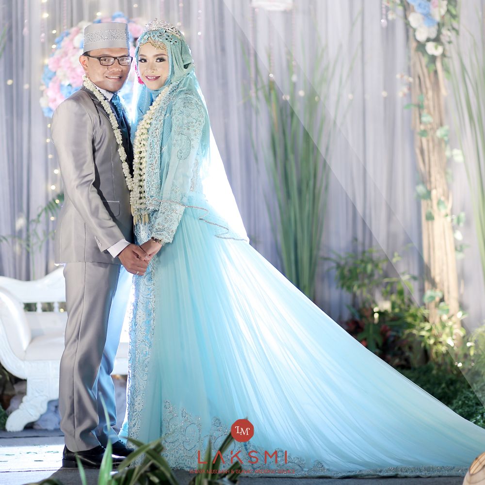 Detail Gaun Pengantin Biru Langit Nomer 52