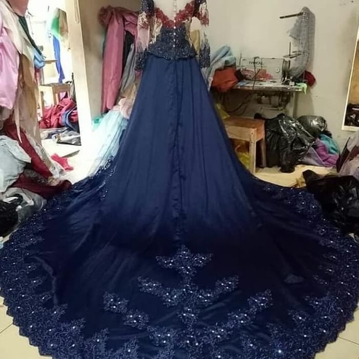 Detail Gaun Pengantin Biru Langit Nomer 56