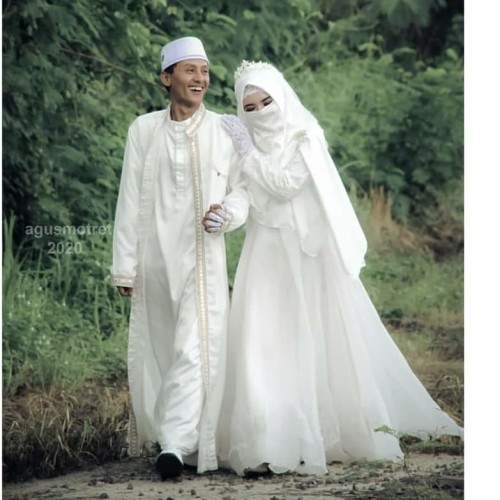 Detail Gaun Pengantin Islami Nomer 14