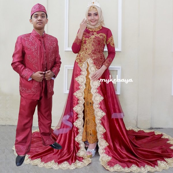 Detail Gaun Pengantin Merah Hijab Nomer 9