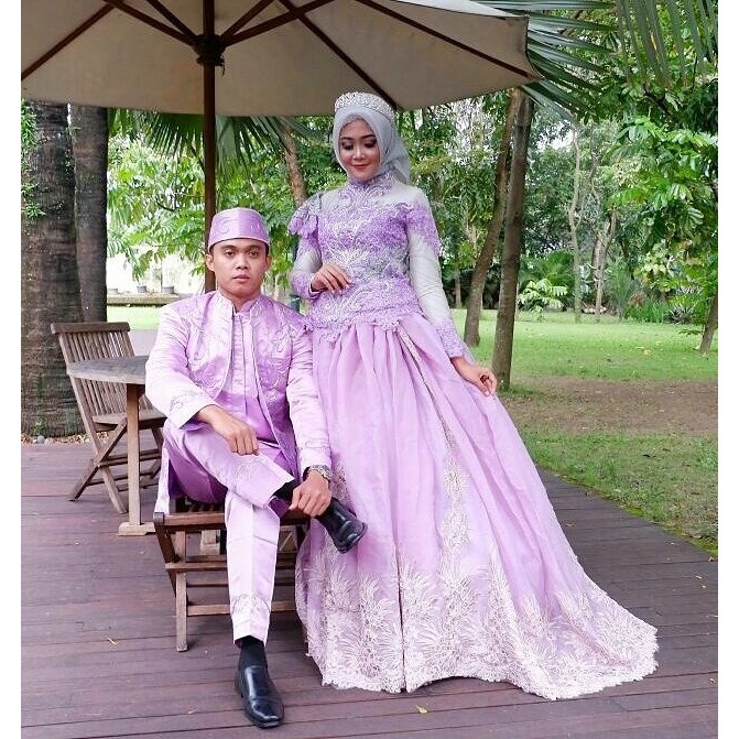 Detail Gaun Pengantin Ungu Lavender Nomer 2
