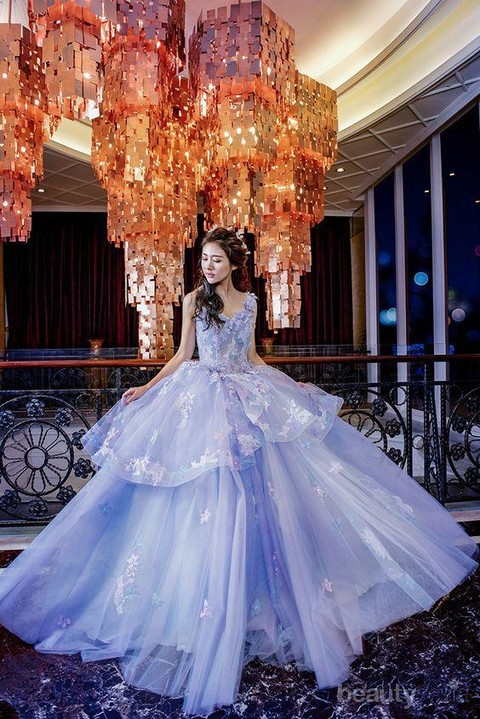 Detail Gaun Pengantin Ungu Lavender Nomer 30