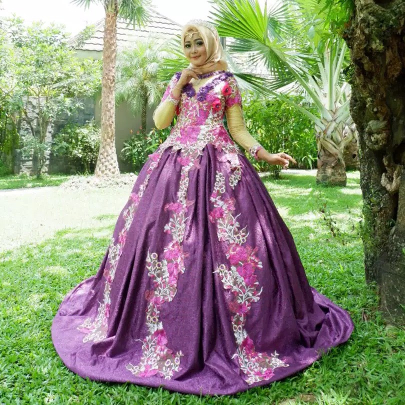 Detail Gaun Pengantin Ungu Lavender Nomer 32
