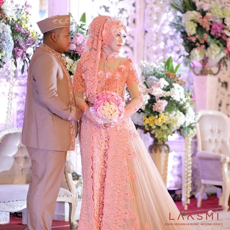 Detail Gaun Pengantin Warna Peach Nomer 15