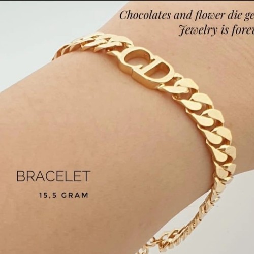 Detail Gelang Christian Dior Nomer 13