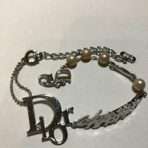 Detail Gelang Christian Dior Nomer 47