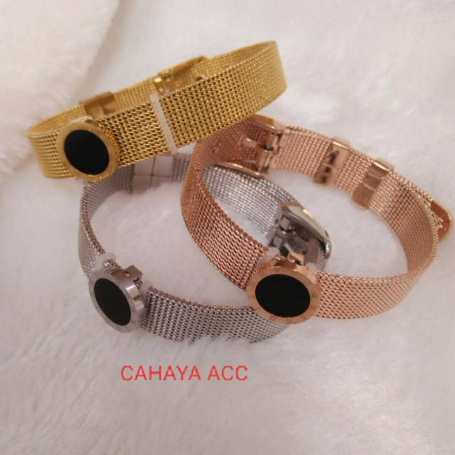 Detail Gelang Emas Bentuk Jam Tangan Nomer 22