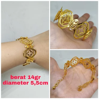 Detail Gelang Louis Vuitton Emas Nomer 31