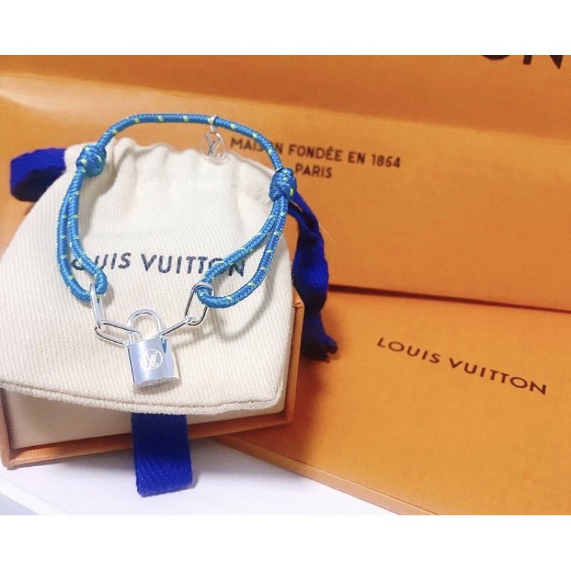 Detail Gelang Louis Vuitton Unicef Nomer 43