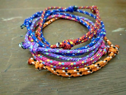 Detail Gelang Warna Warni Nomer 6