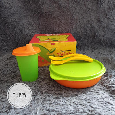 Detail Gelas Bayi Tupperware Nomer 34