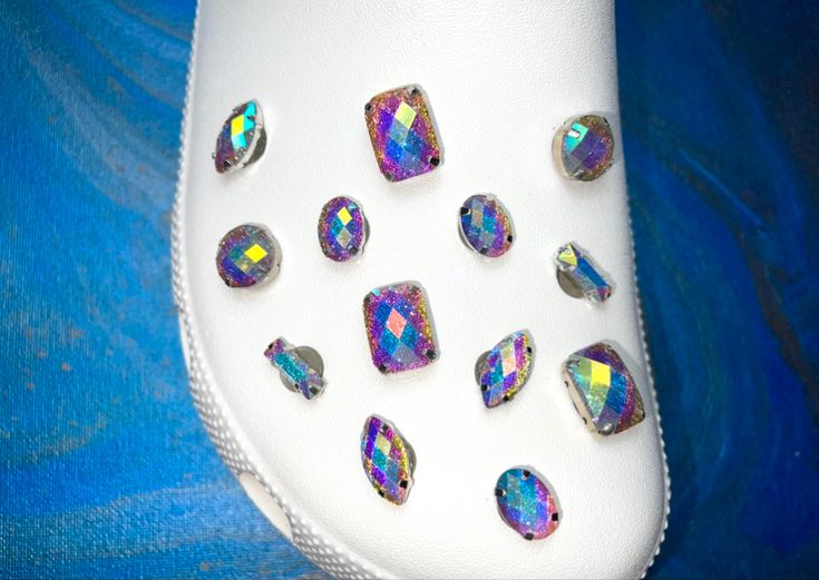 Detail Gems For Crocs Nomer 36