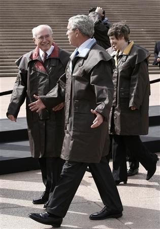 Detail George W Bush Raincoat Nomer 35