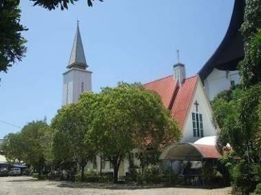 Detail Gereja Di Padang Nomer 11
