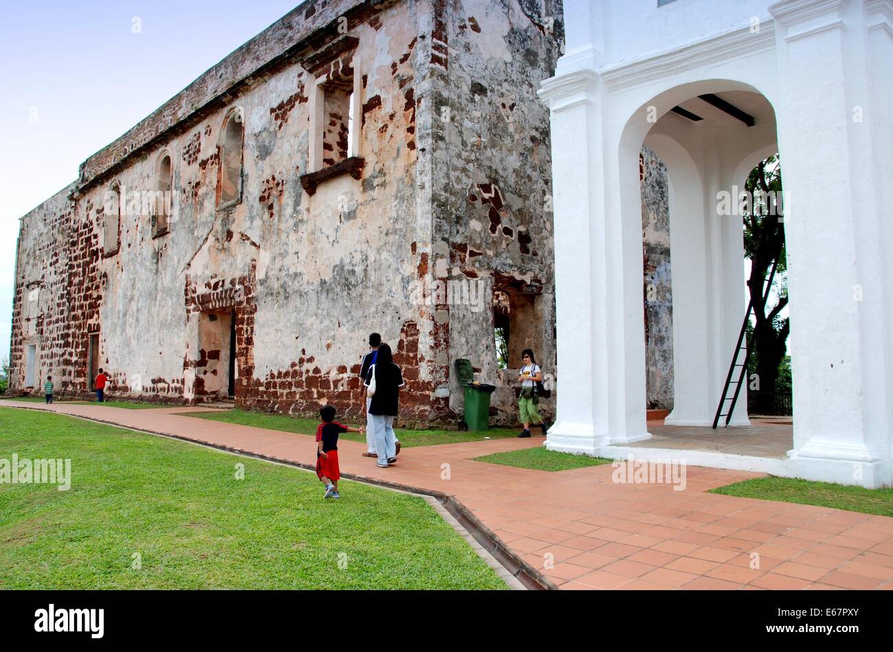 Detail Gereja St Paul Nomer 55