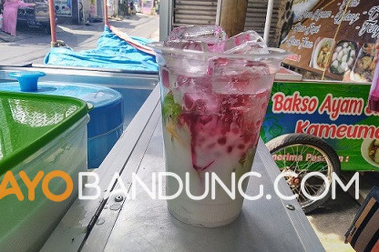 Detail Gerobak Es Pisang Ijo Nomer 29