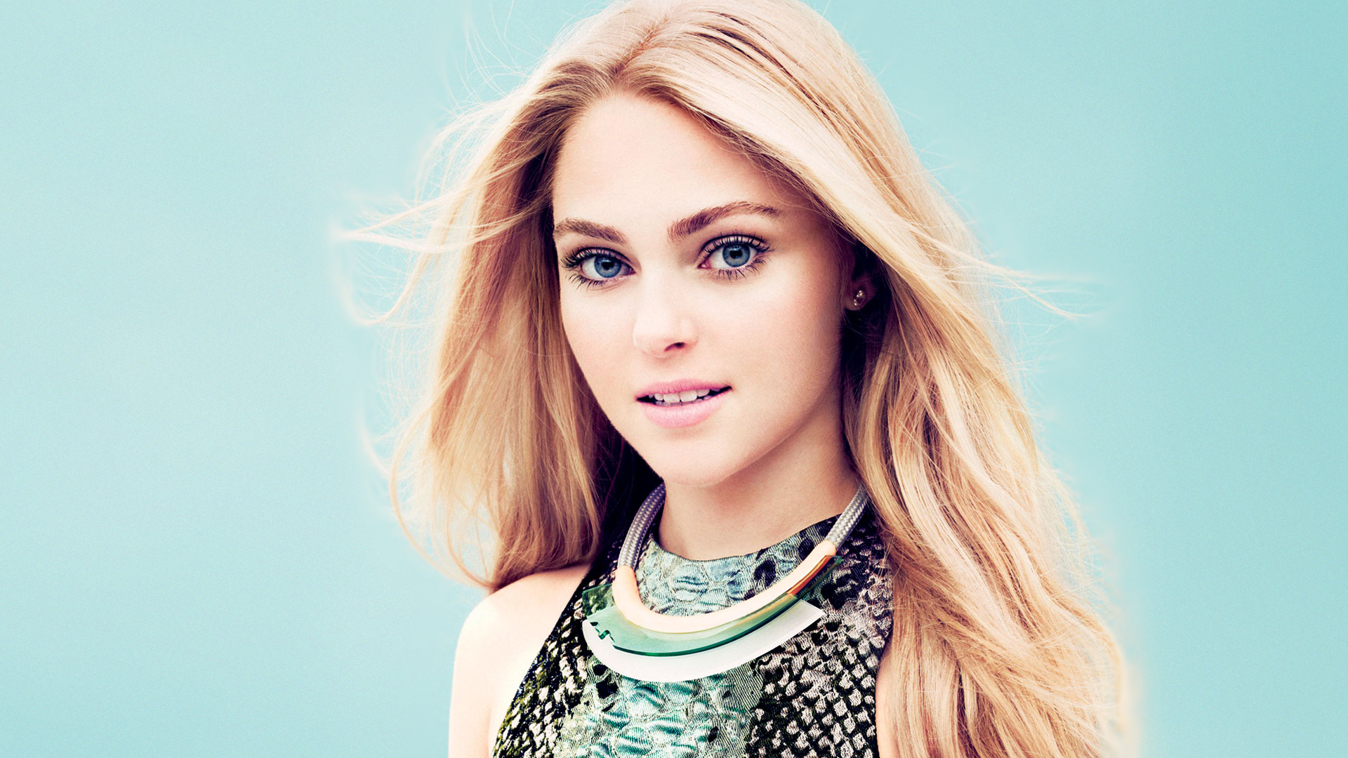 Detail Annasophia Robb Body Nomer 22