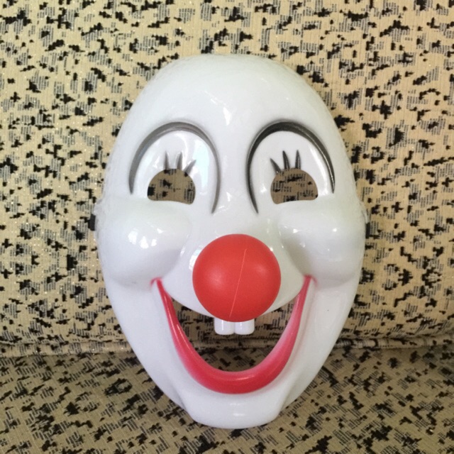 Detail Anonymous Badut Nomer 2