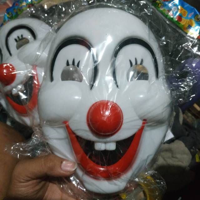 Detail Anonymous Badut Nomer 26