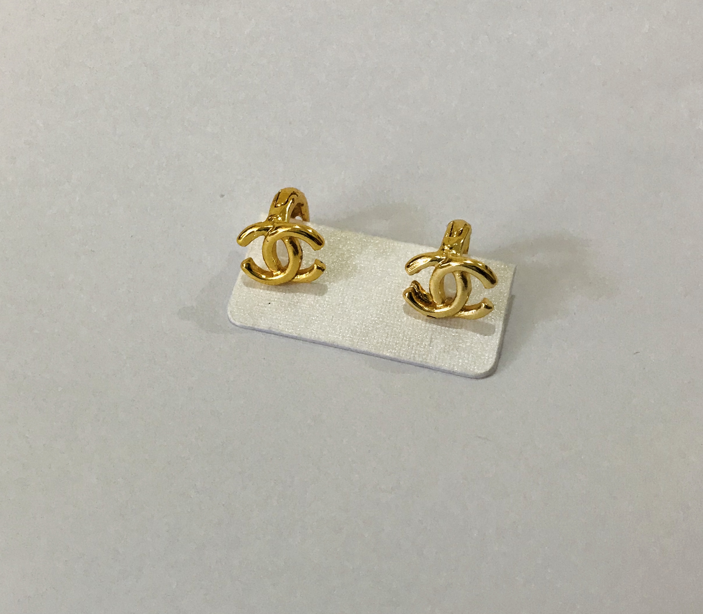 Detail Anting Chanel Emas Kuning Nomer 11