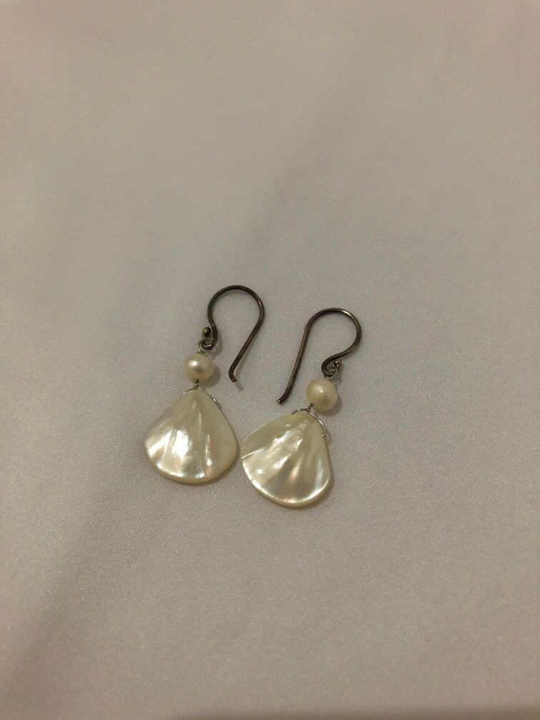 Detail Anting Dari Kerang Nomer 13