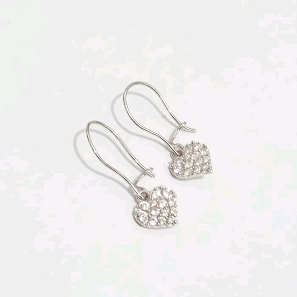 Detail Anting Emas Putih Nomer 17