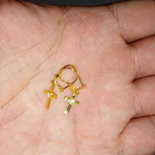 Detail Anting Salib Emas Nomer 22