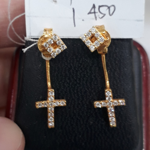 Detail Anting Salib Emas Nomer 27