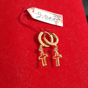 Detail Anting Salib Emas Nomer 44