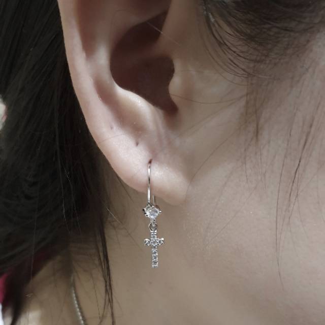 Detail Anting Salib Emas Nomer 54