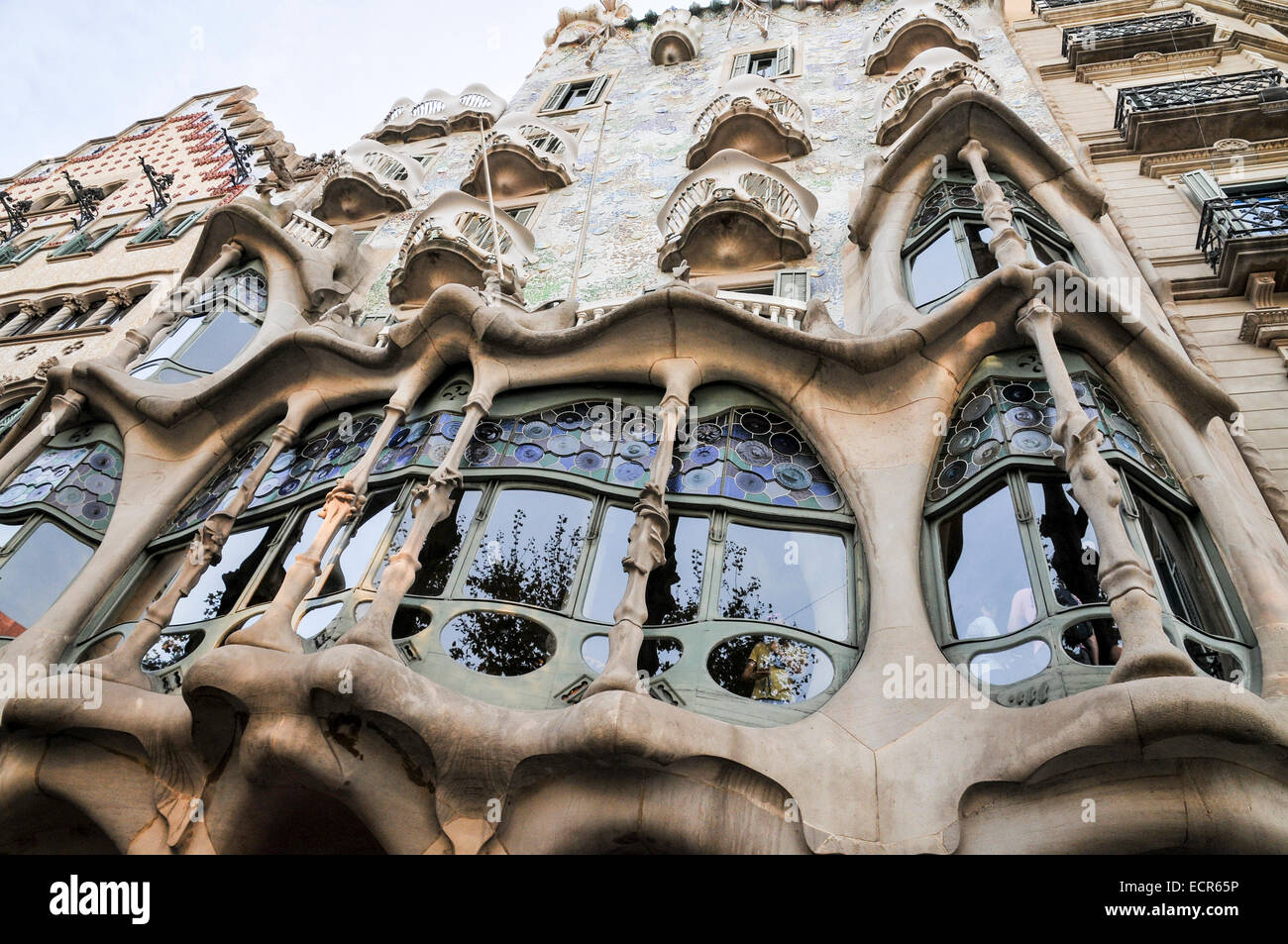 Detail Antoni Gaudi Casa Mila Nomer 38