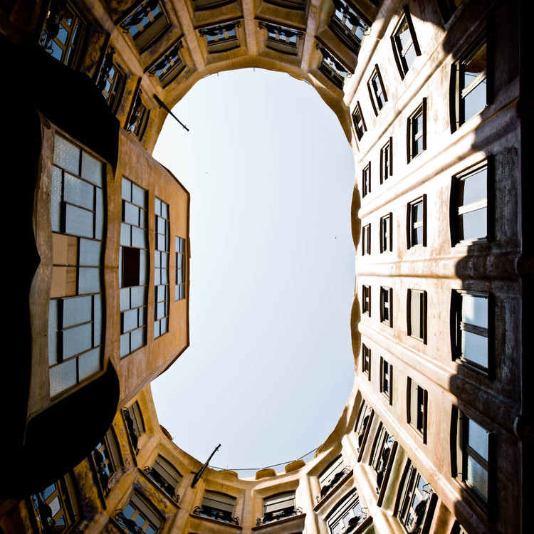 Detail Antoni Gaudi Casa Mila Nomer 40