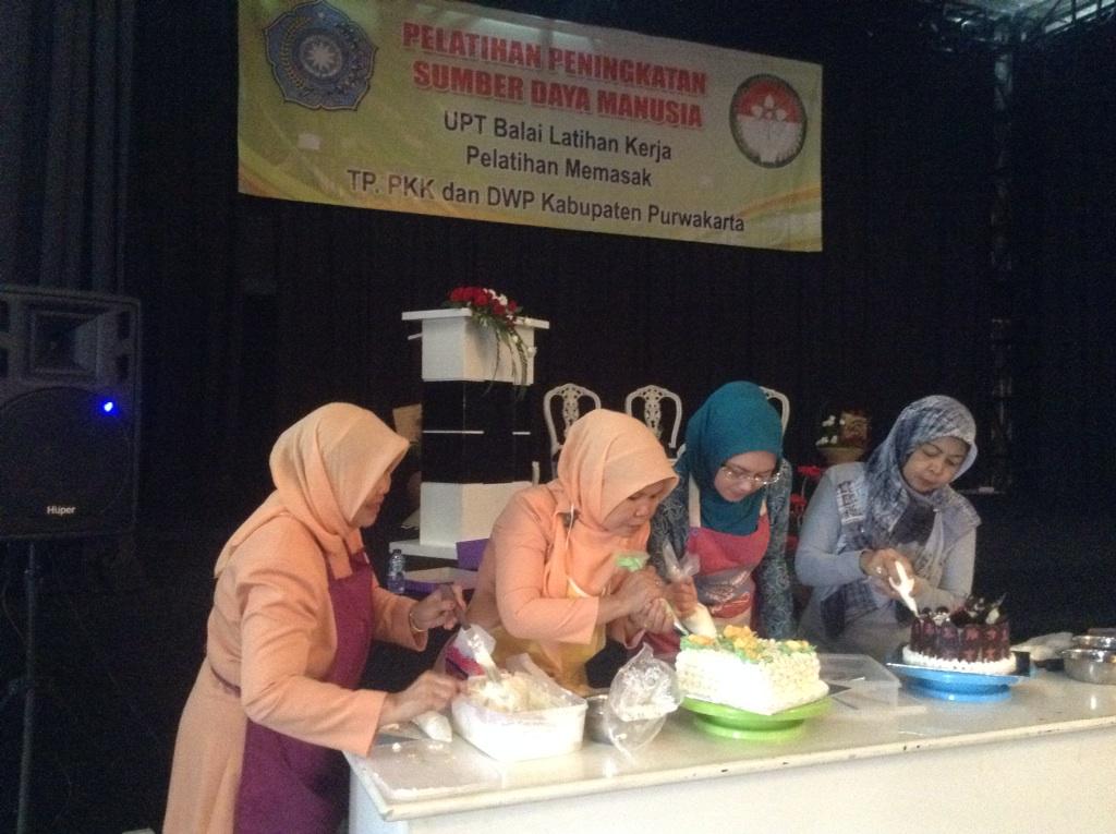 Detail Anyelir Cake Nomer 21