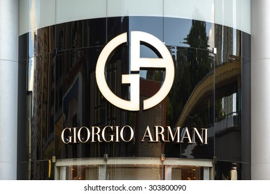 Detail Giorgio Armani Logo Nomer 49