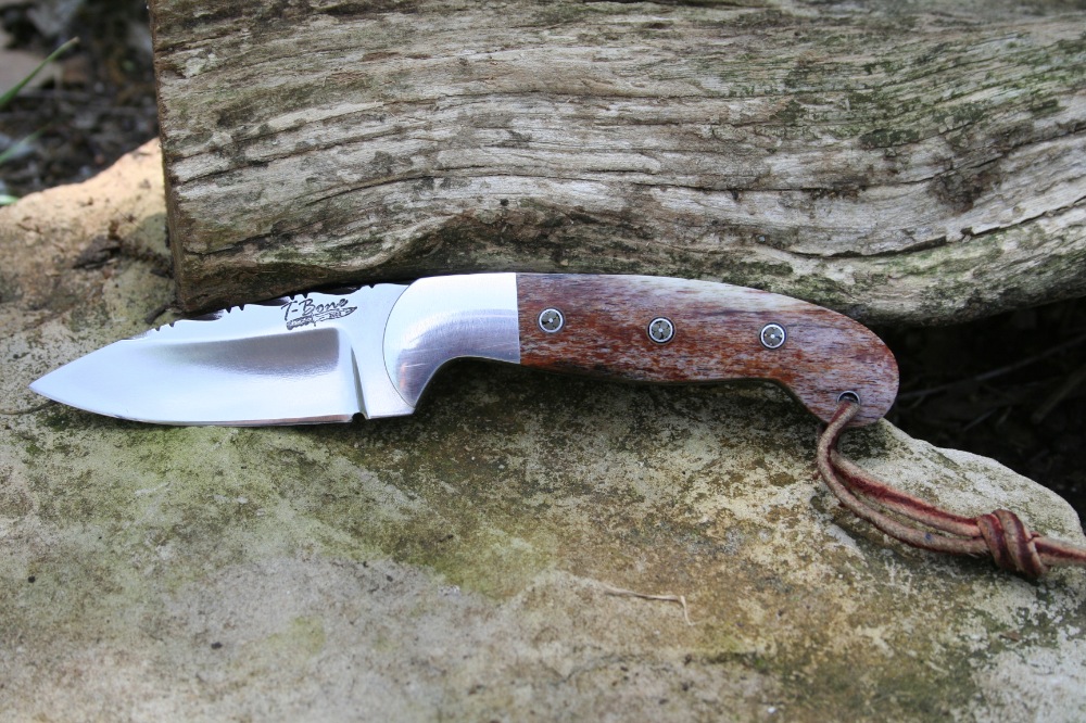 Detail Giraffe Bone Knife Handle Nomer 19