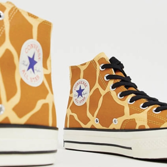 Detail Giraffe Converse Nomer 34