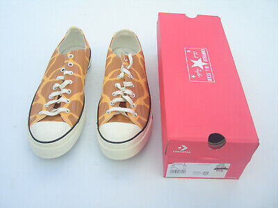 Detail Giraffe Converse Nomer 47