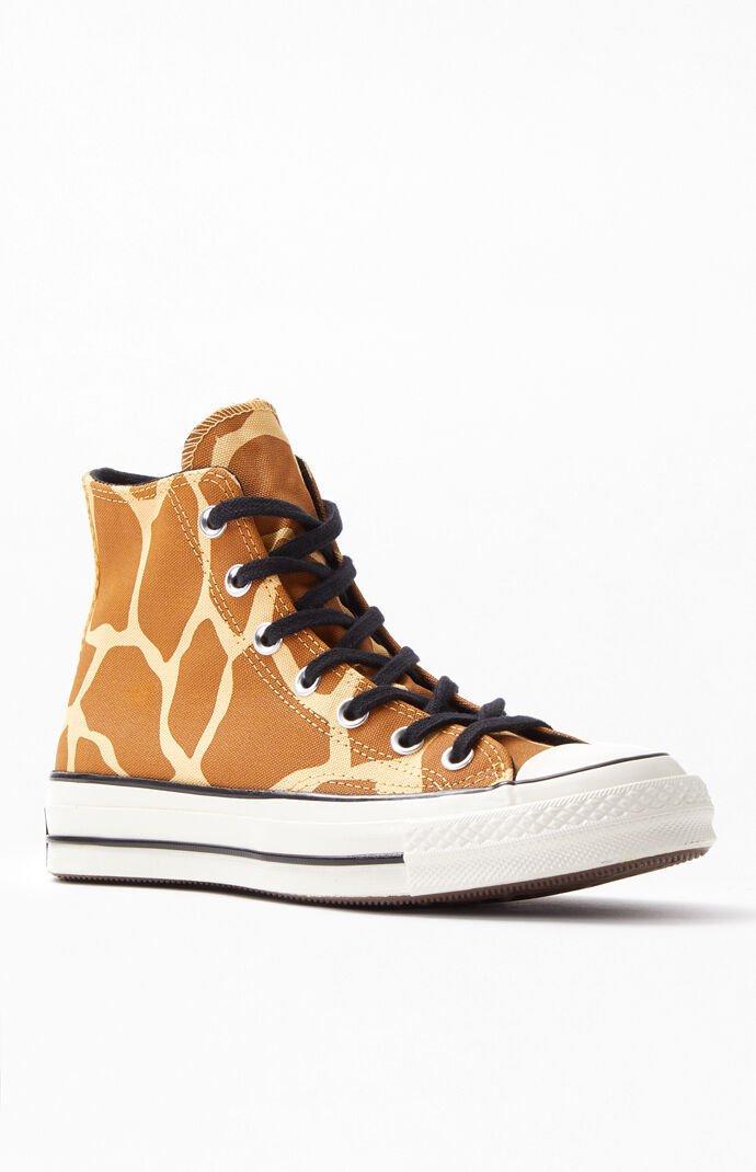 Detail Giraffe Converse Nomer 7