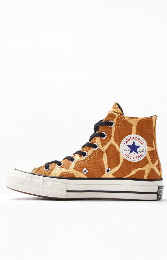 Detail Giraffe Converse Nomer 8
