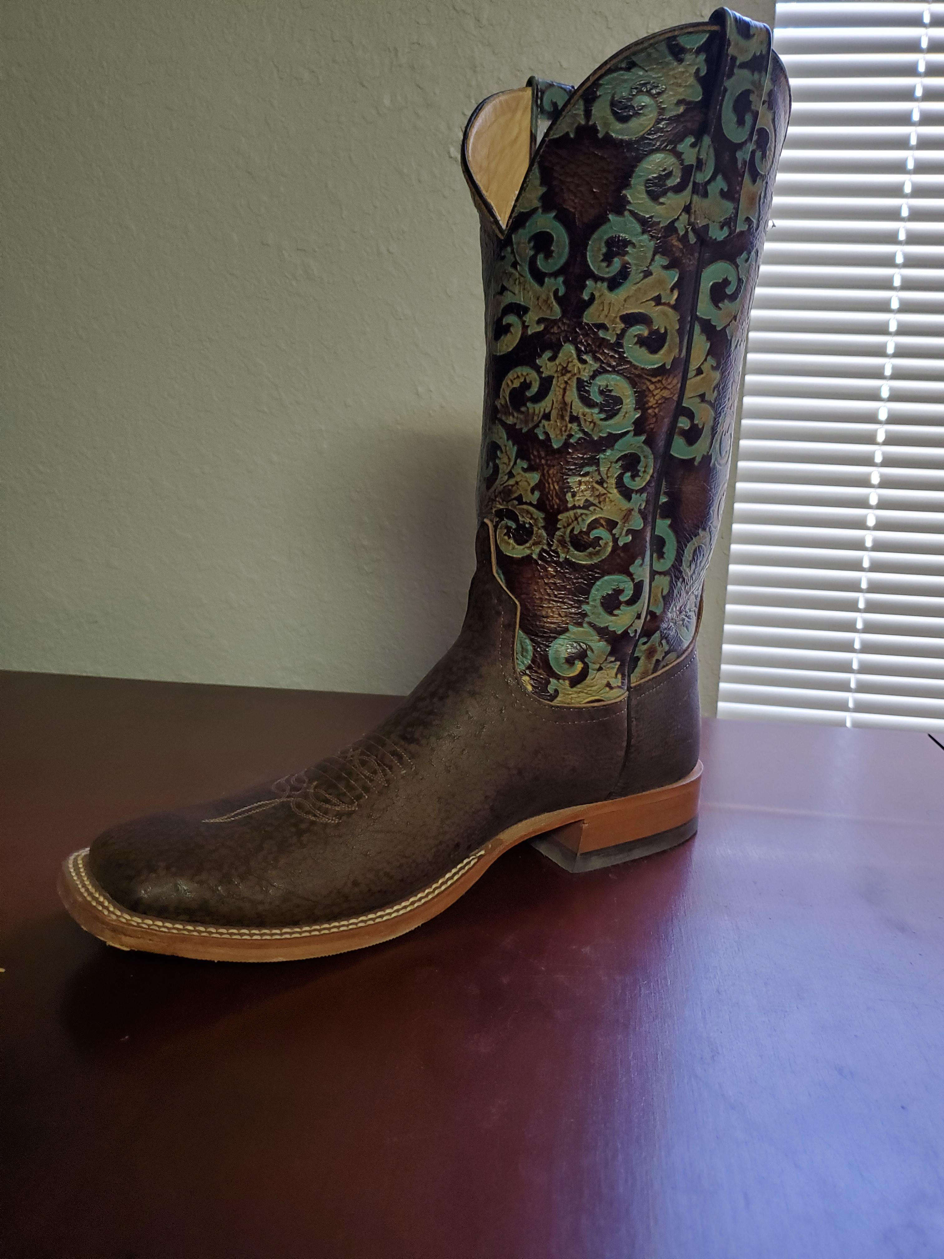 Detail Giraffe Cowboy Boots Nomer 24